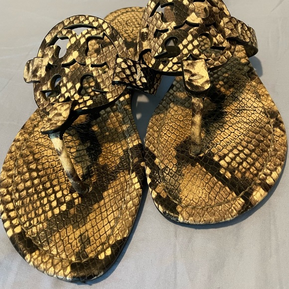 Lightly used Tory Burch flip flops in brown snakeskin - Picture 2 of 8